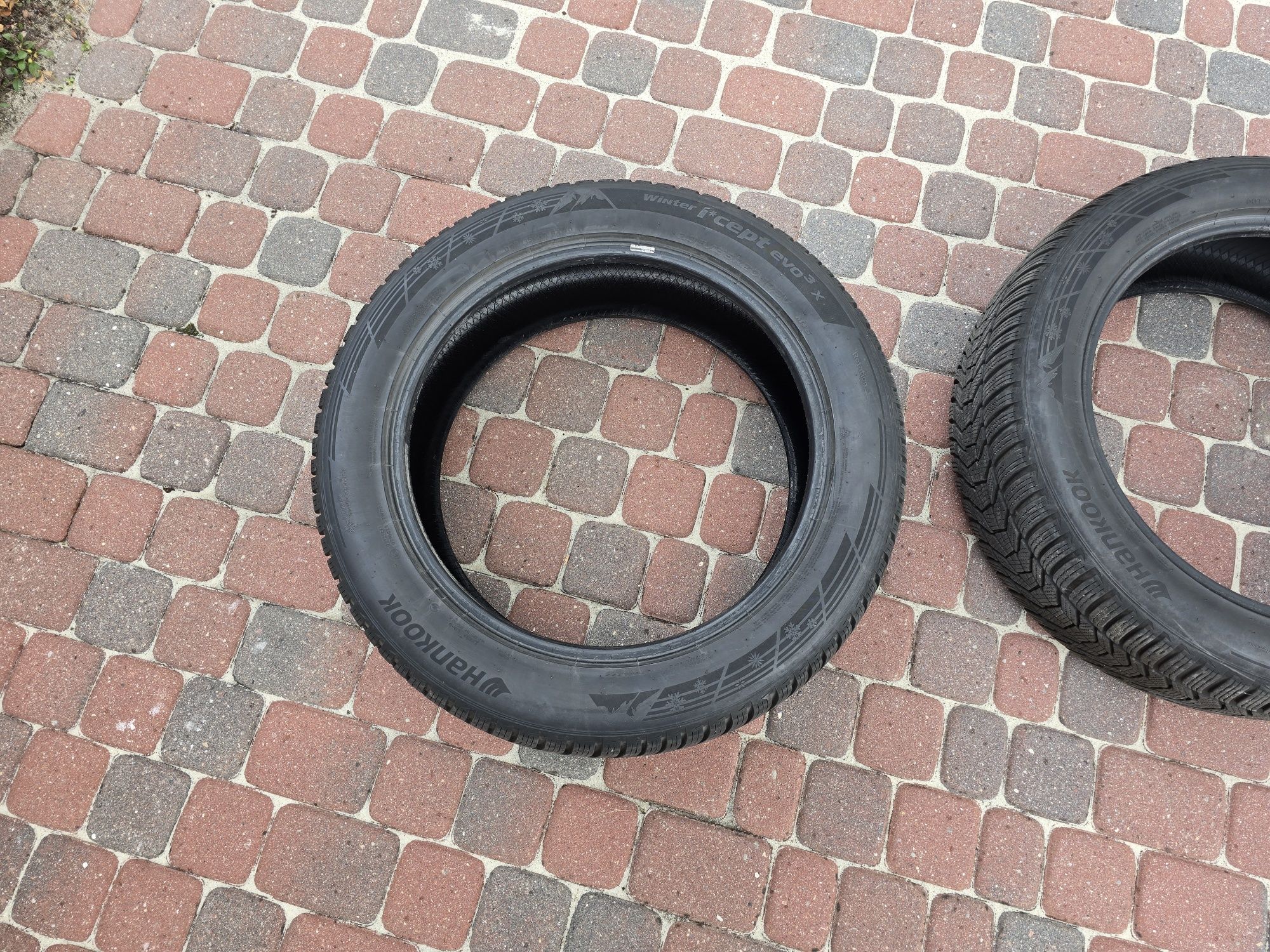 Hankook Winter i*cept Evo3 x 235/55 R20