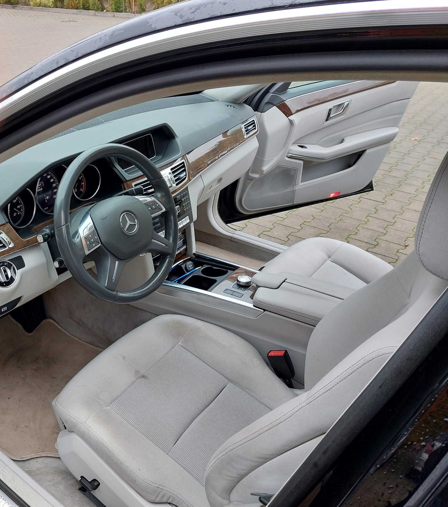 Mercedes E-klasa W212, 2013r