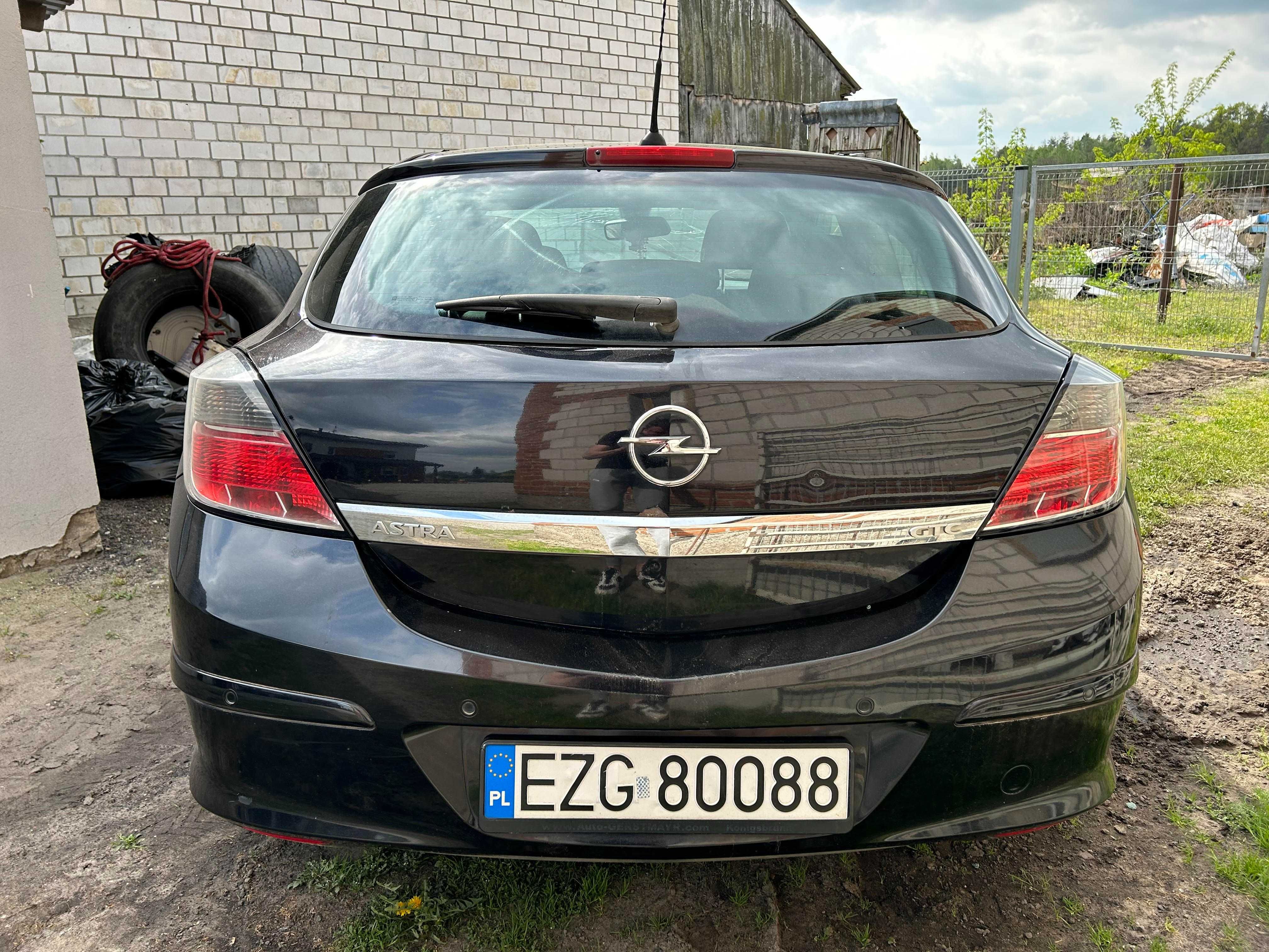 Opel Astra H GTC