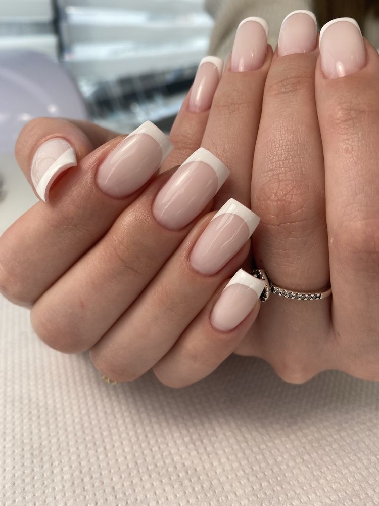 Manicure/przedłużenie paznokci