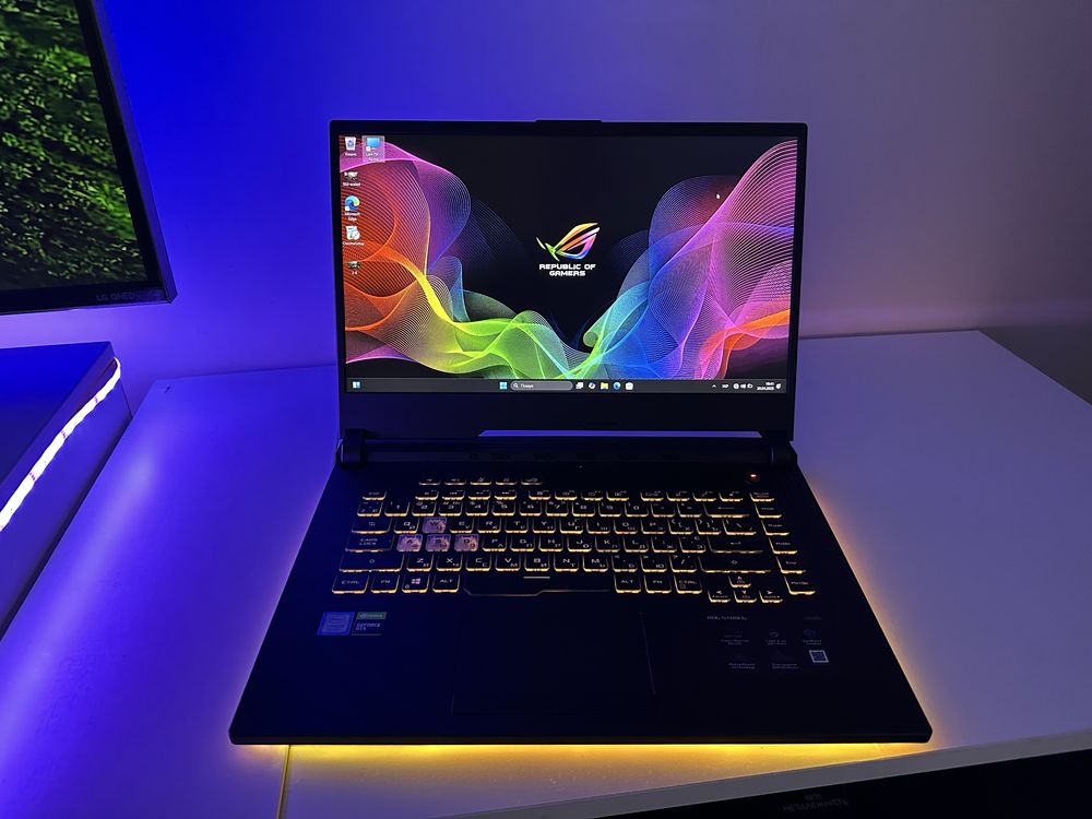 Мощный Asus Rog STRIX Игровой