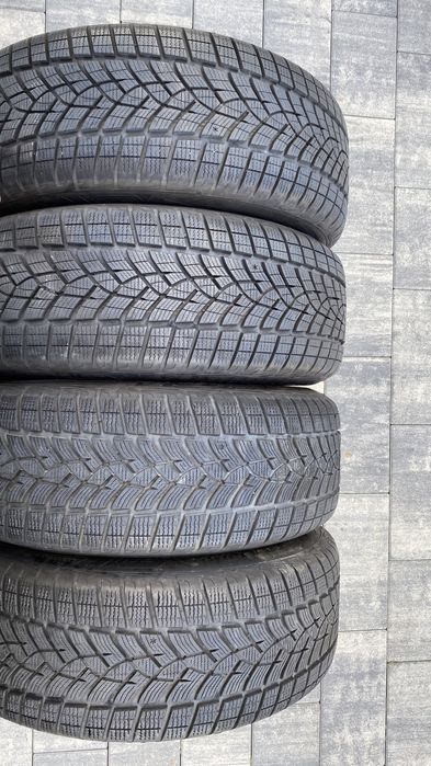 Koła felgi aluminiowe Volvo XC40 5x108 17 cali opony zimowe