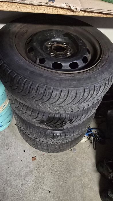 Kola zimowe ford fiesta 4 X felga z opną