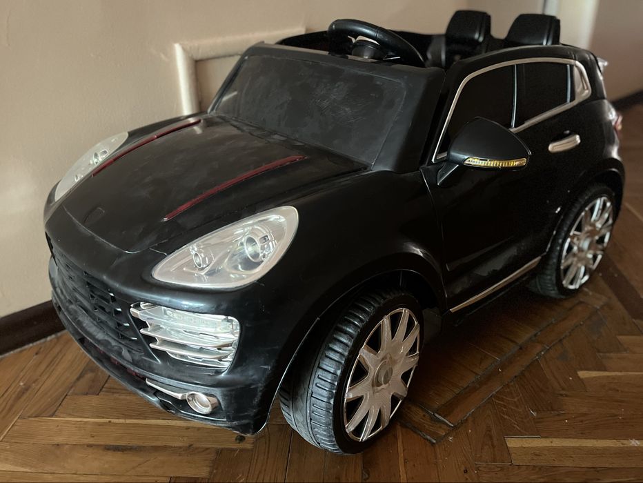 дитячий електромобіль на радіокеруванні ZLG-1568