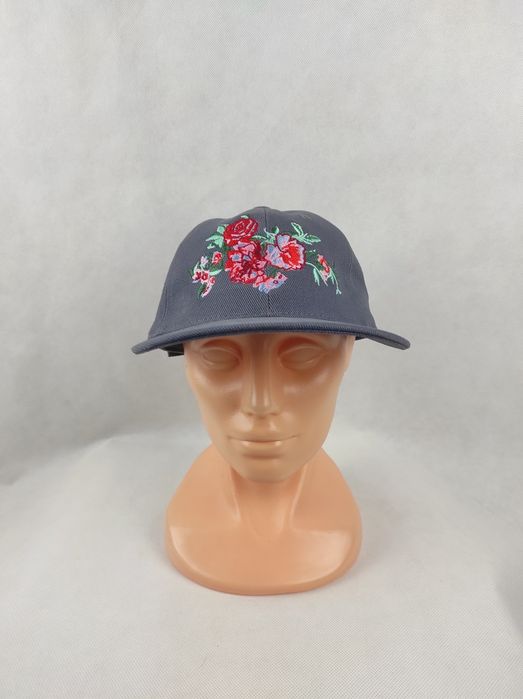 NOWA Szara damska czapka z daszkiem w kwiaty regulowana