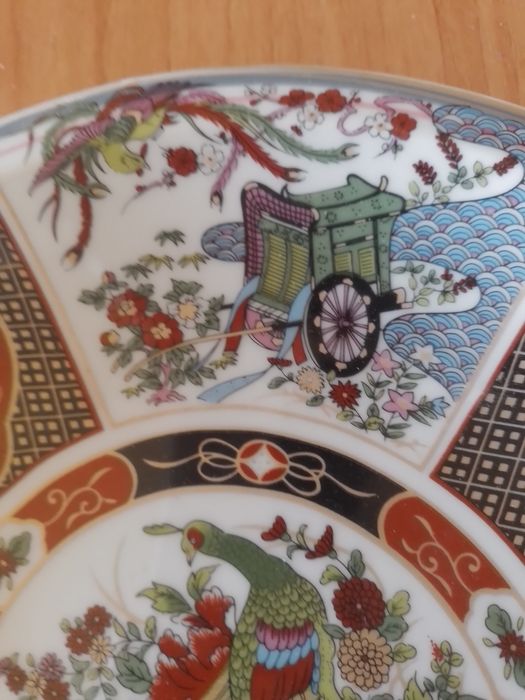 Prato em porcelana japonesa