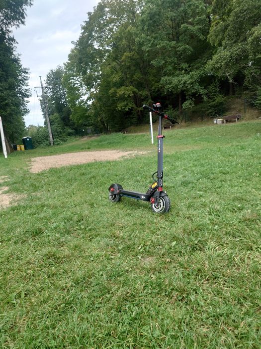 Motus 10pro   hulajnoga elektryczna