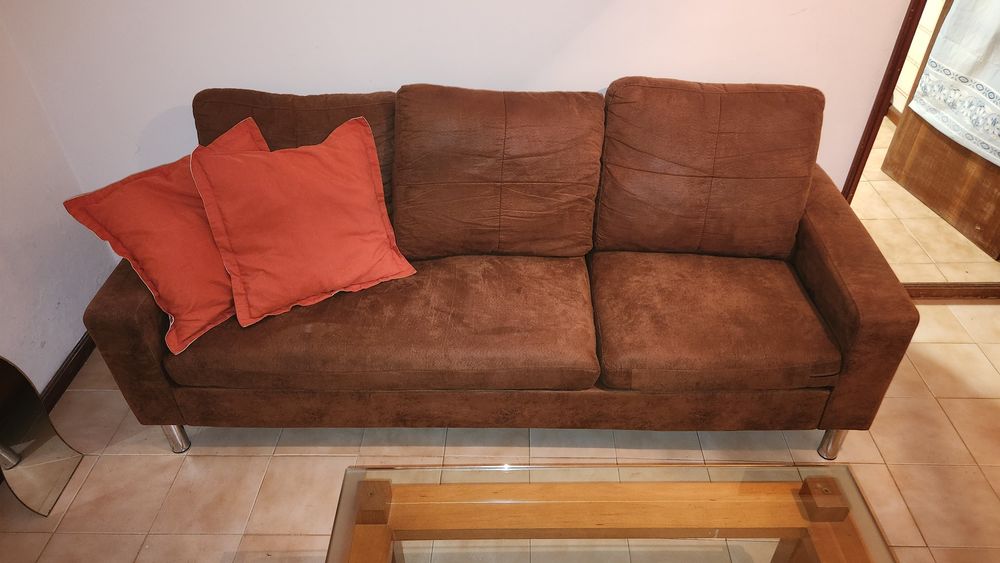 Sofá 3 lugares castanho