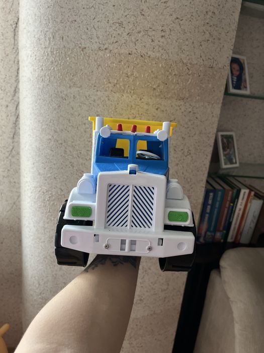 Машинки іграшки