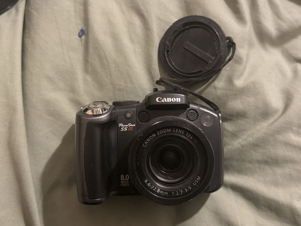 Компактний фотоапарат Canon PowerShot S5 IS