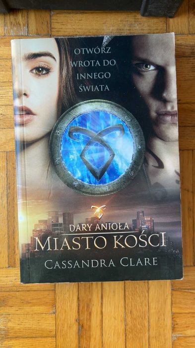 Miasto kości (Cassandra Clare)