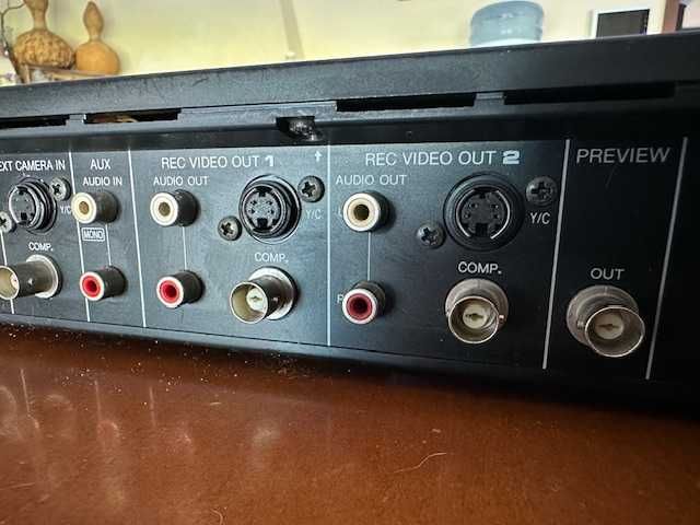 Panasonic digital AV mixer WJ-AVE5 Com gerador de caracteres WJ-TTL5