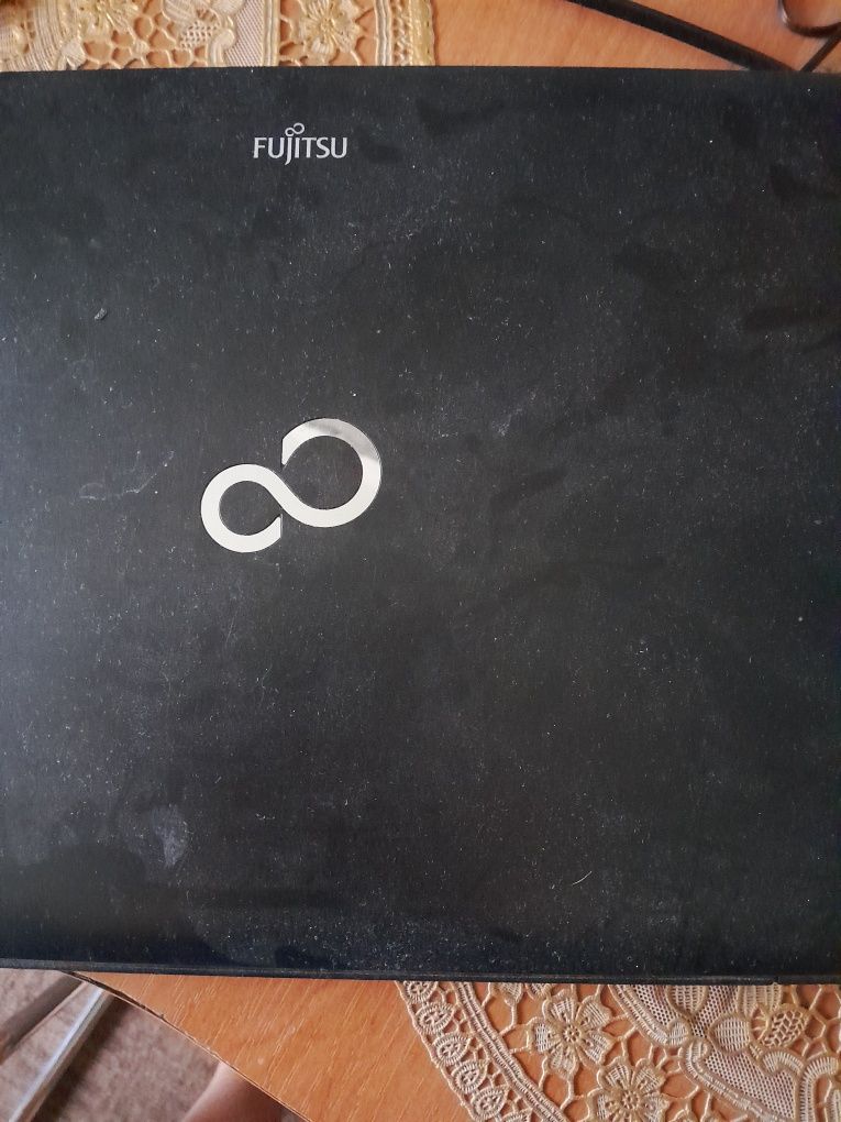 Продам комп'ютер Fujitsu.