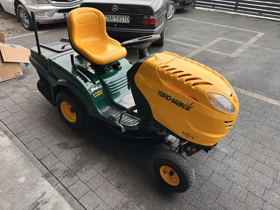 Traktorek ogrodowy A7135a Yard Man hydro MTD z koszem 13,5 km kosiarka