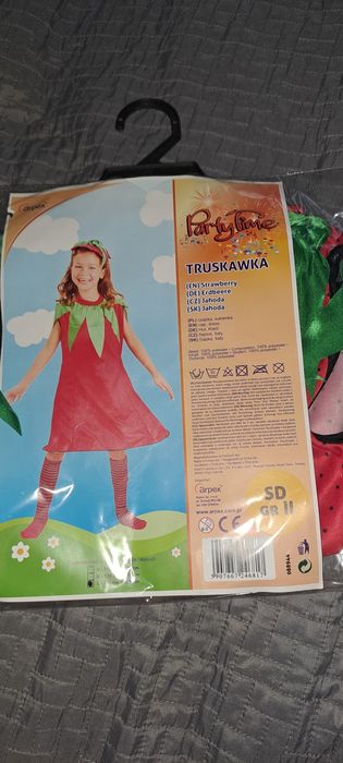 Stroj karnawalowy truskawka 128/134