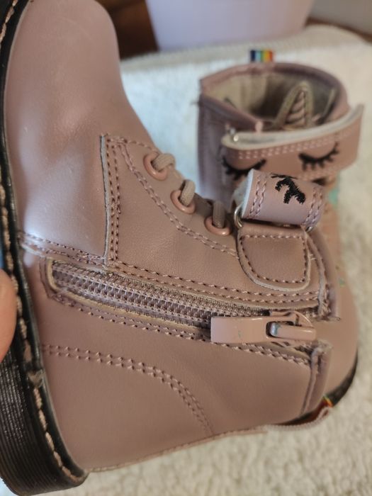 Демісезонні чоботи для дівчинки