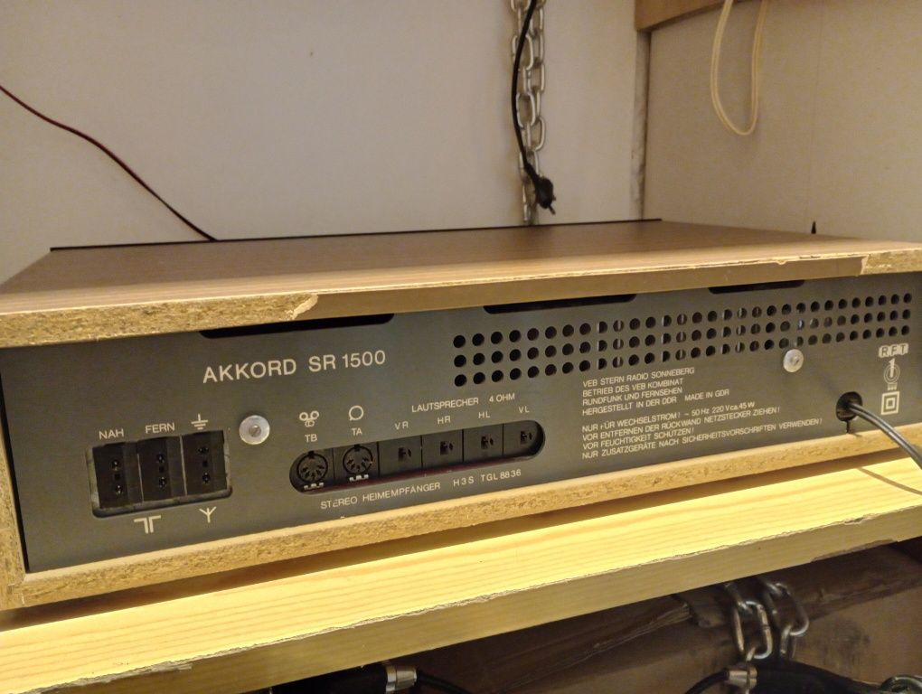 Amplituner stereo RFT SR 1500 Akkord vintage  bardzo ładny tanio.
