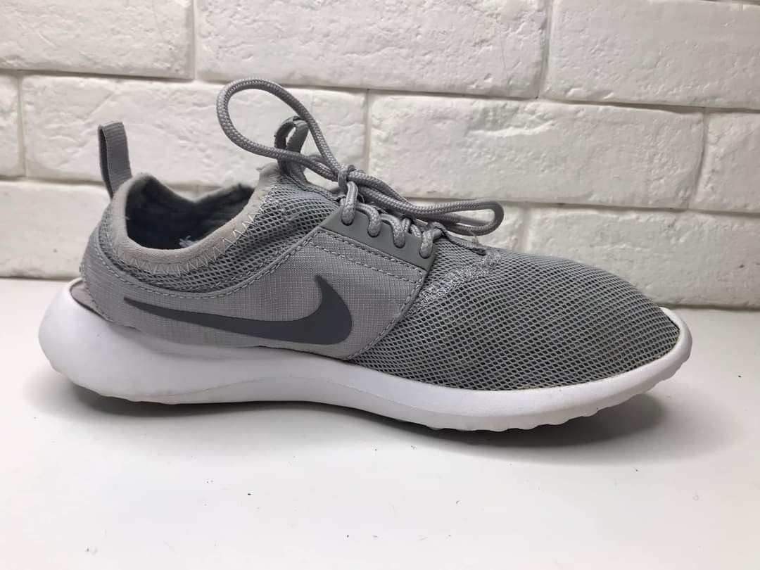 Buty sportowe Nike Rozmiar 38  Brak wkładek