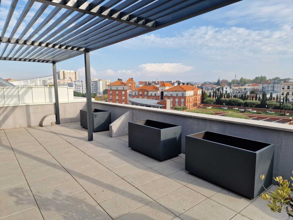 Floreiras e Pérgulas Metálicas — Fabrico por Medida