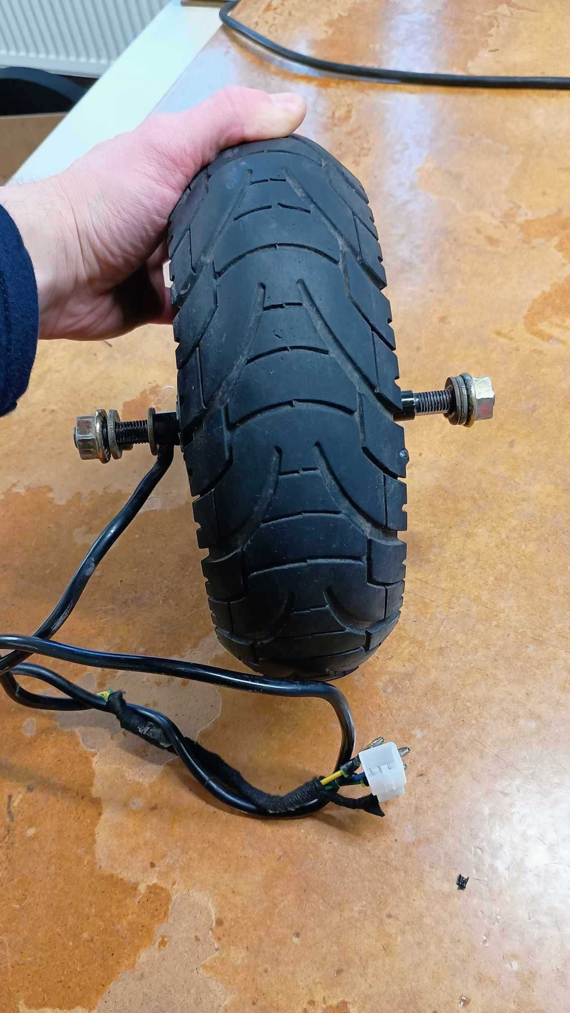 Silnik hulajnogi elektrycznej felga opona 10" NanRobot 2000W bldc
