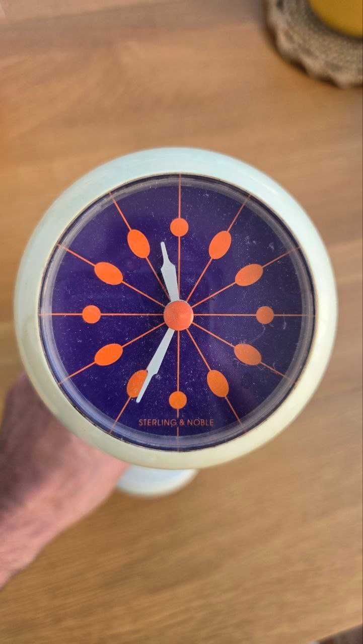 Relógio retro vintage "Orbital", da Sterling & Noble