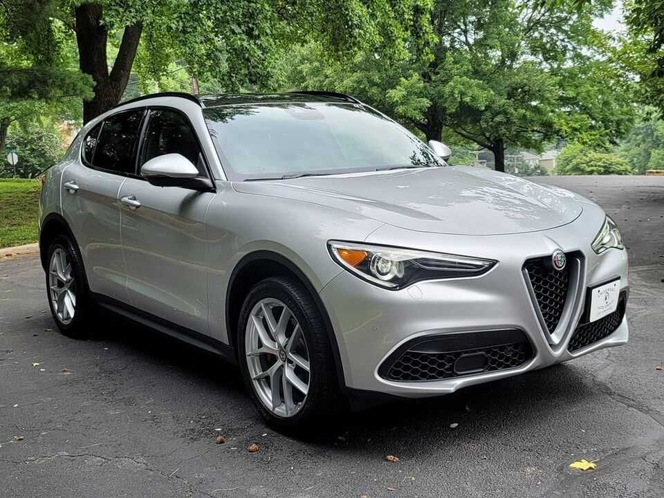 2019 Alfa Romeo Stelvio Ti Sport