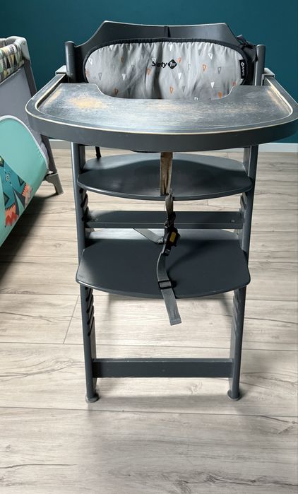 Krzesełko do karmienia Timba Safety 1st.