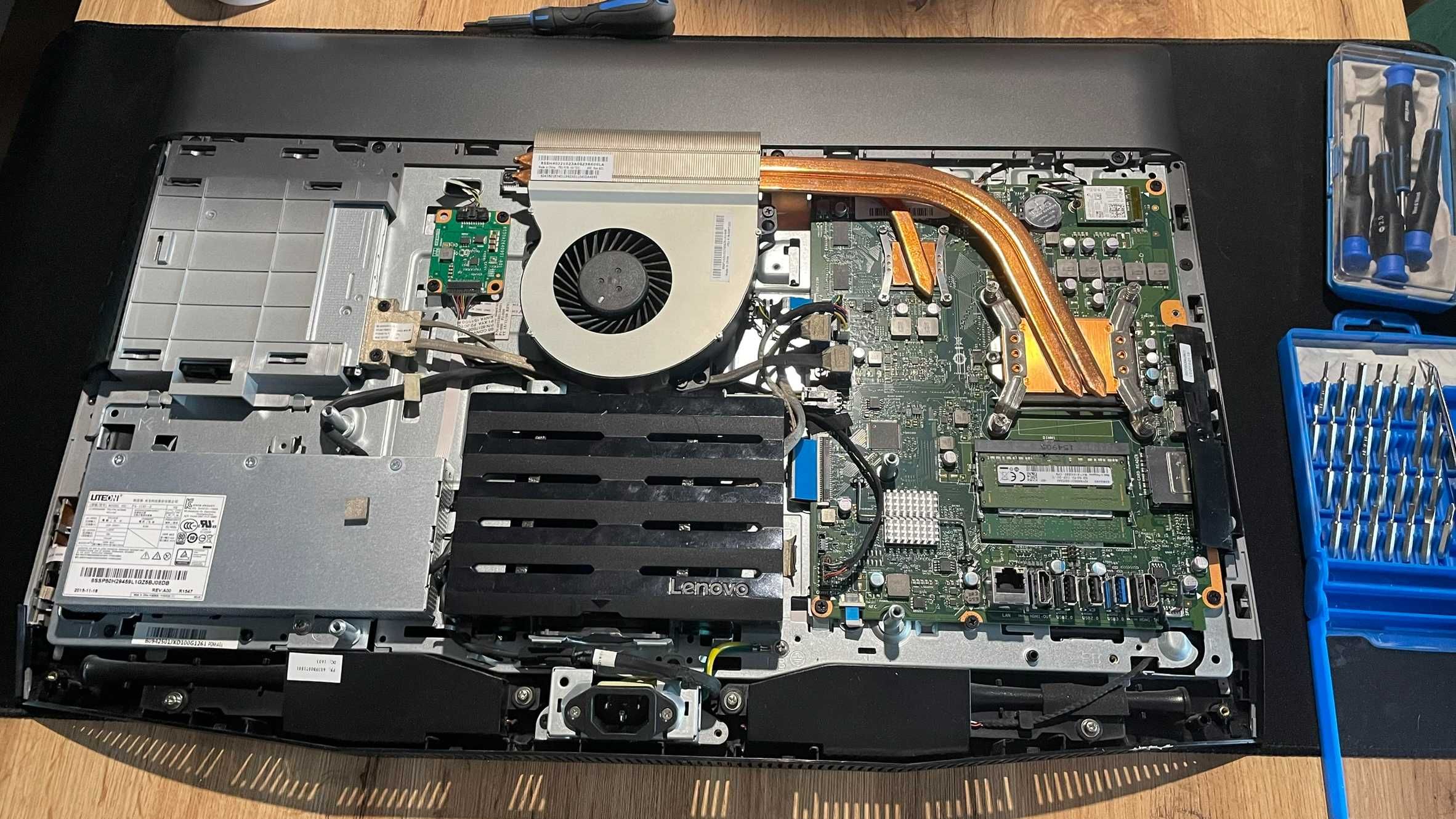 Lenovo AIO 700-24 i5-6400/16GB Ram/512 SSD/Win10 GTX950A