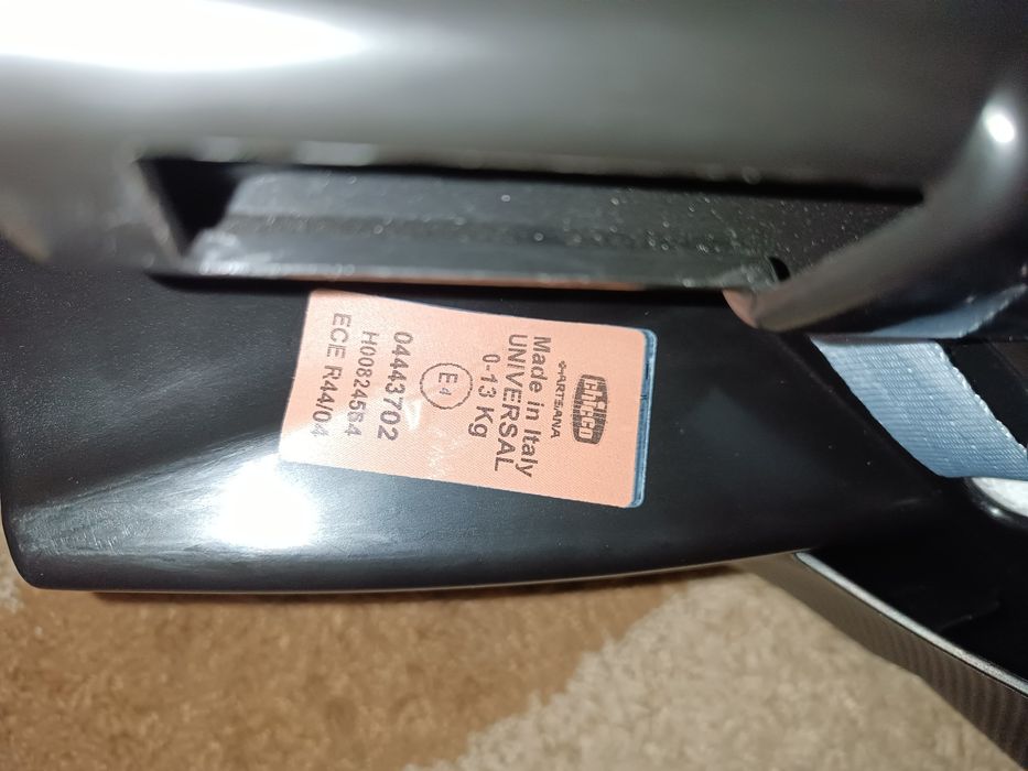 Автокрісло-переноска Chicco Auto-Fix Fast з базою Chicco Isofix Base