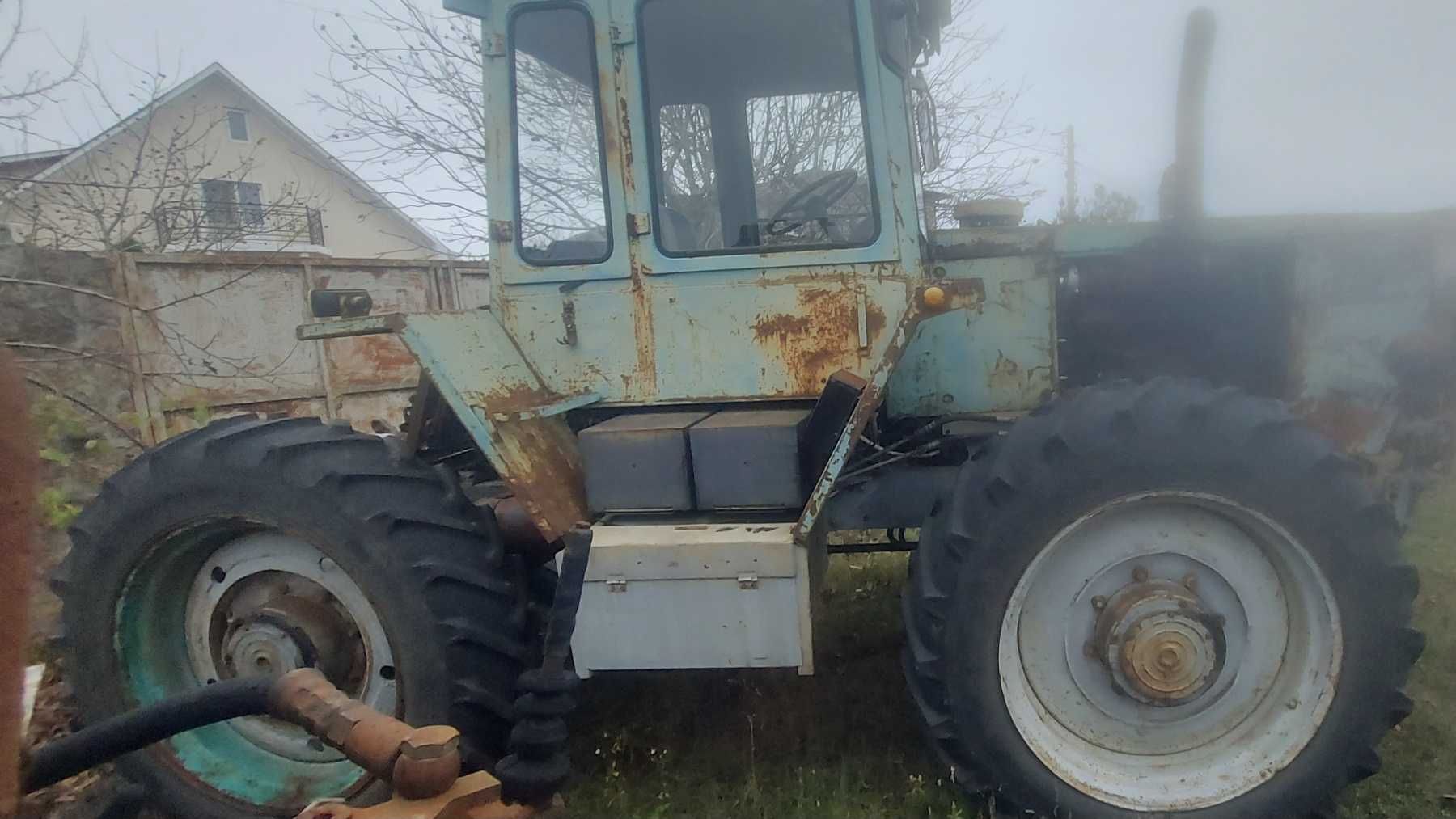 Продам трактор ХТЗ-121