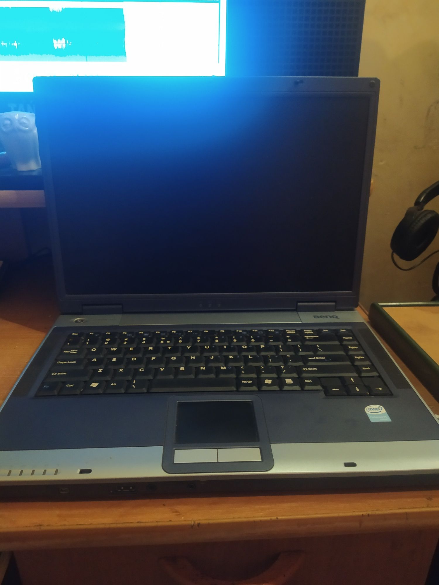 Laptop benq Ideapad A33E