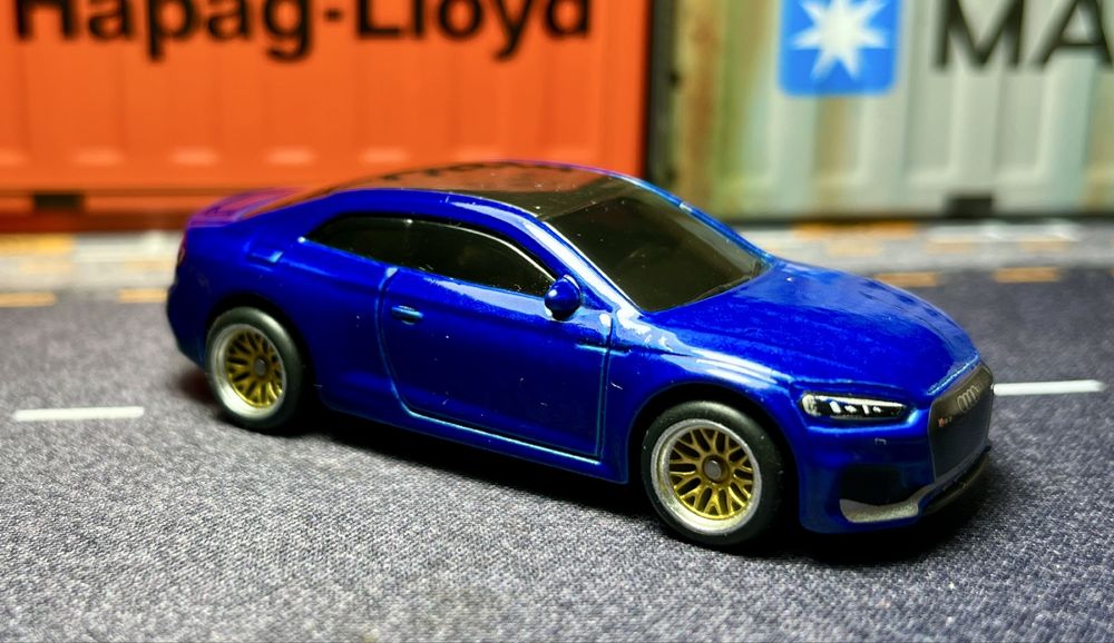 Hot Wheels Audi RS5 coupe th custom