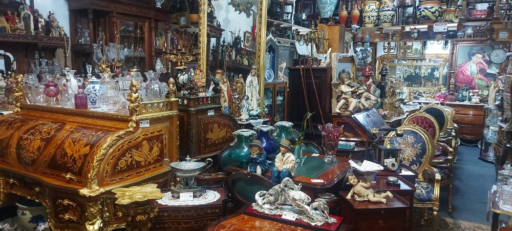 Móveis contadores (coloniais)