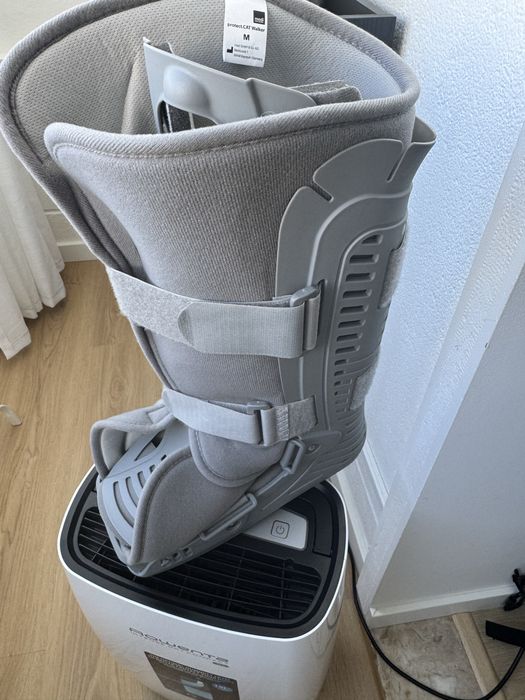 Bota Walker praticamente nova + cunhas tendão de Aquiles