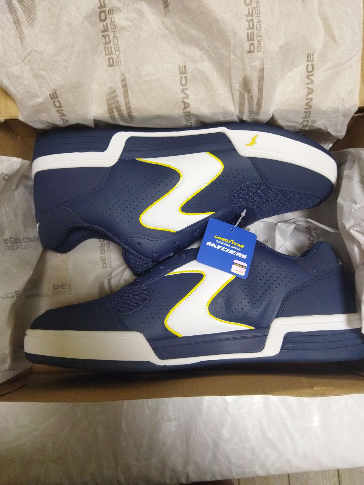 Кросівки чоловічі Skechers 47 р