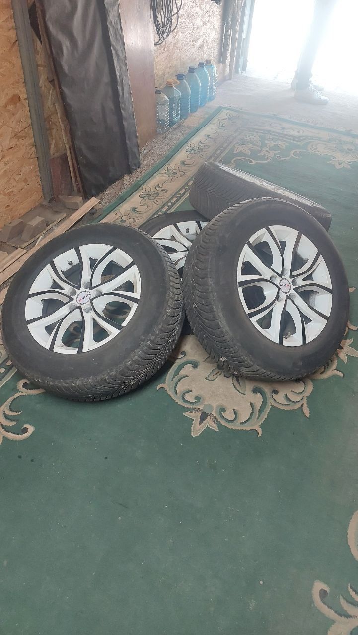 Резина с дисками MAK R17