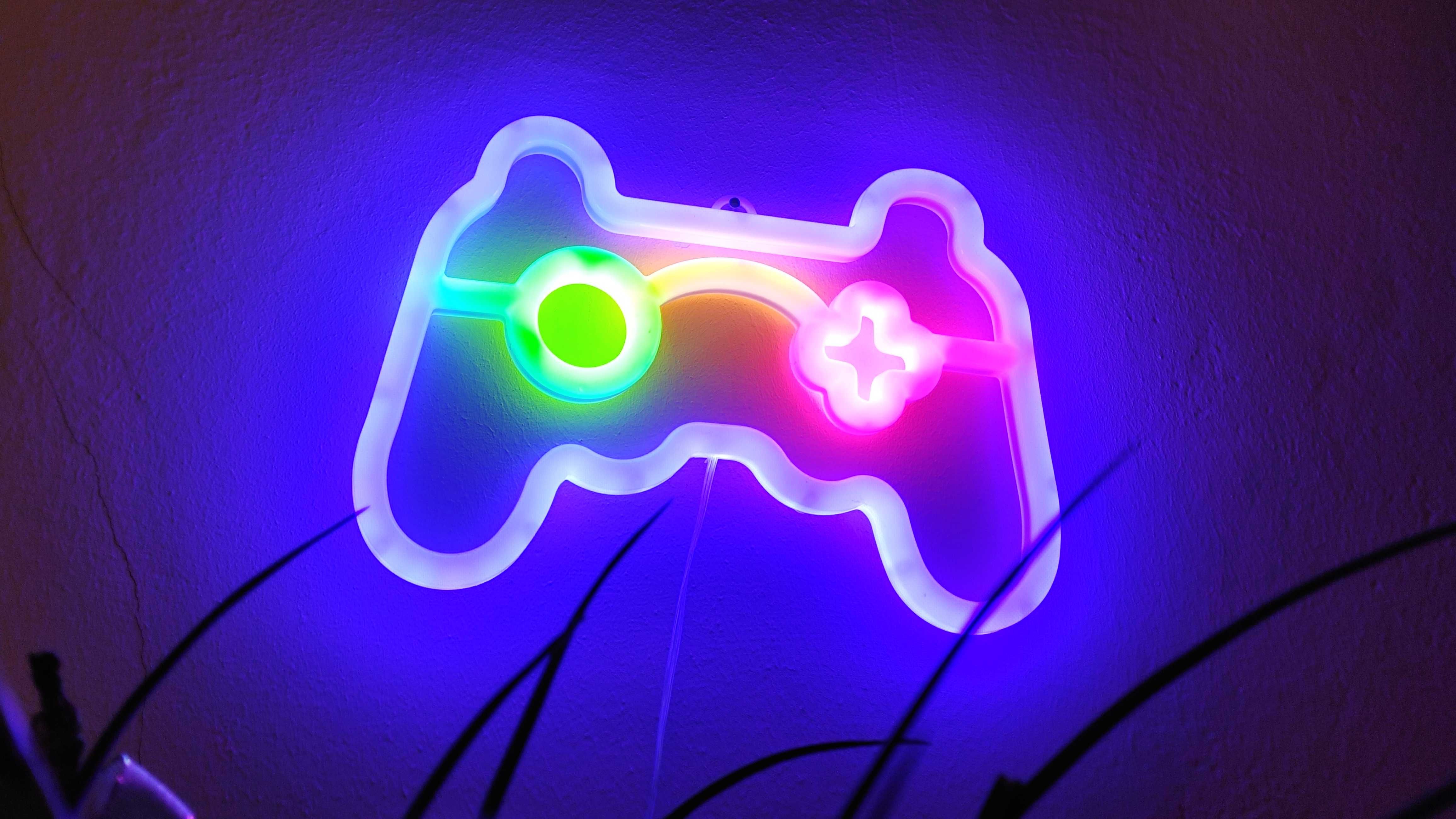 Lampka nocna dekoracyjna neon PAD Gamingowy | Neon pad na ścianę