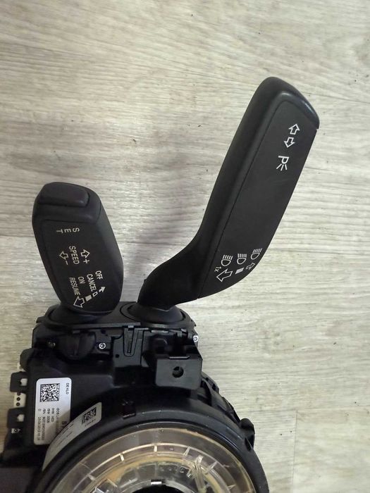 Підрульовий перемикач шлейф на Audi Ауди Q5 q5 Кью 5 кю 5 2009-2017