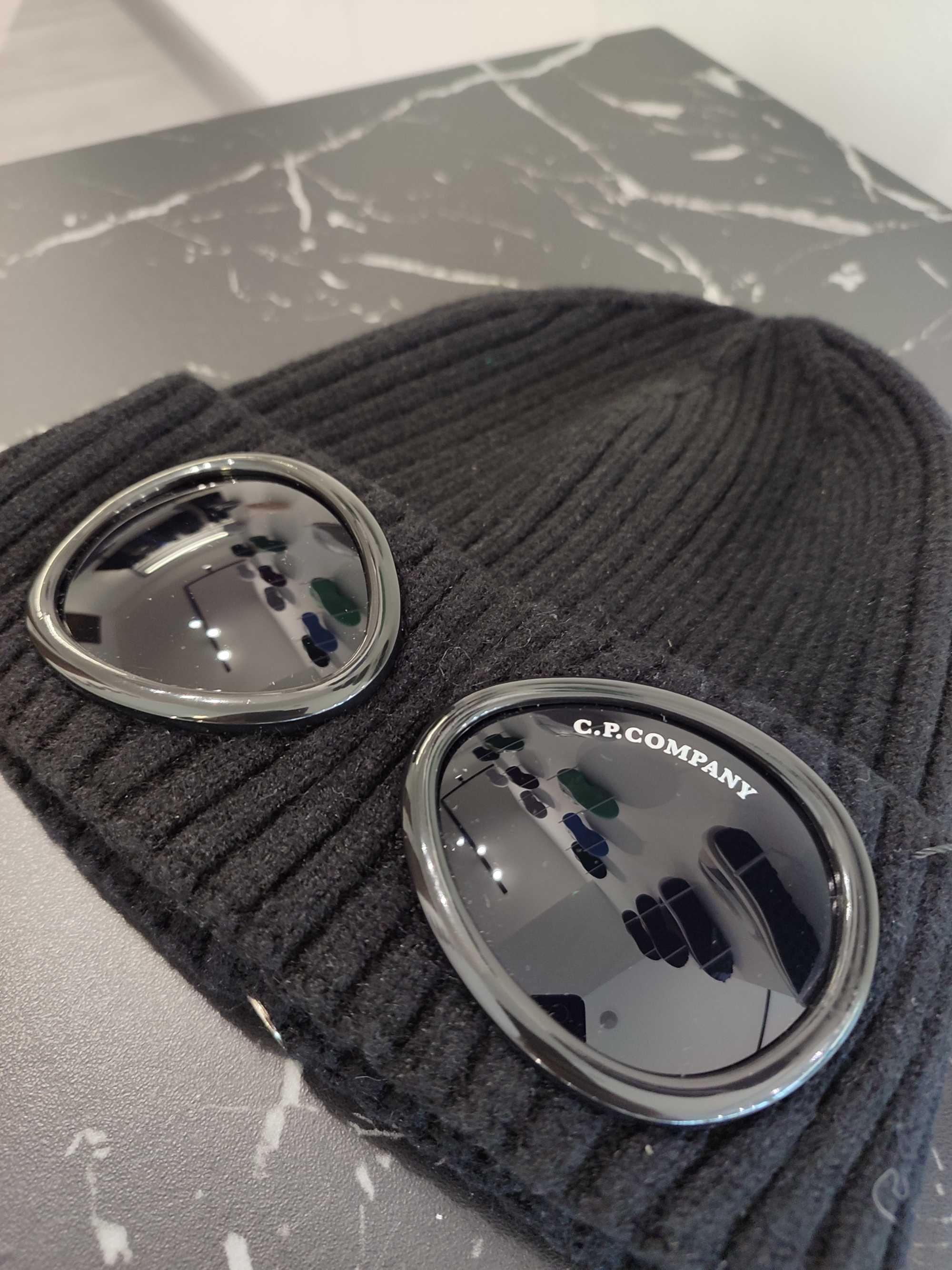 Шапка C.P. COMPANY Goggle Beanie Black