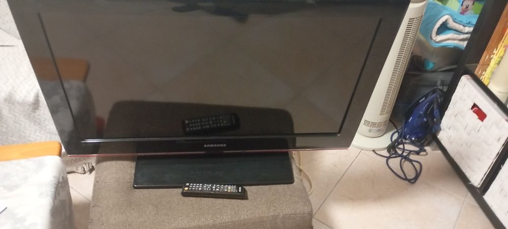 TV Samsung grande e slim