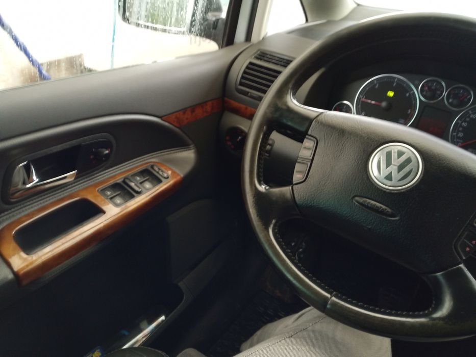 Sprzedam lub zamienię Sharana na busa.