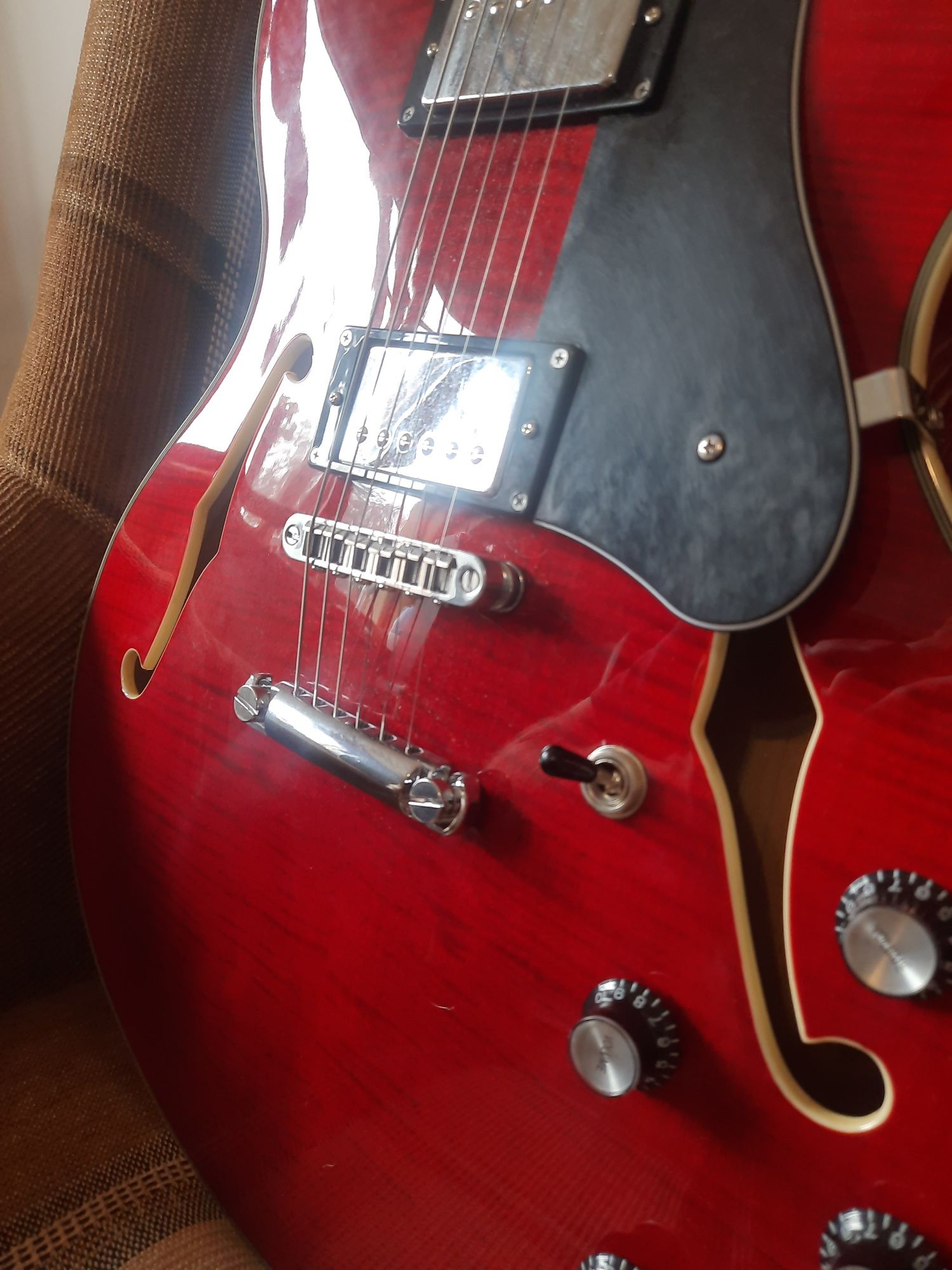 Gitara elektryczna Sire H7 Larry Carlton STR