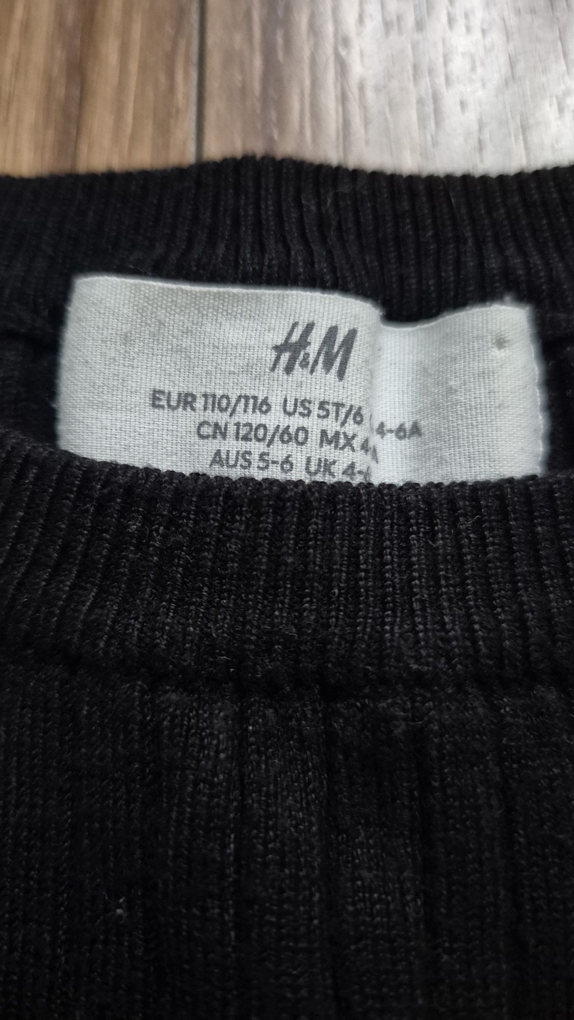 Sweterk czarny h&m r 110
