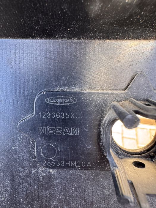 Задній бампер Nissan Micra K14 17-дюймовий