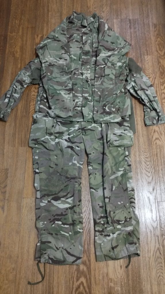 Mundur MTP + Combat