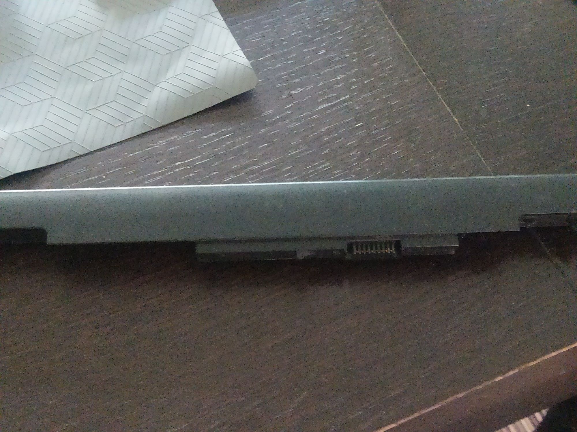 Sprzedam baterię do laptopa HP