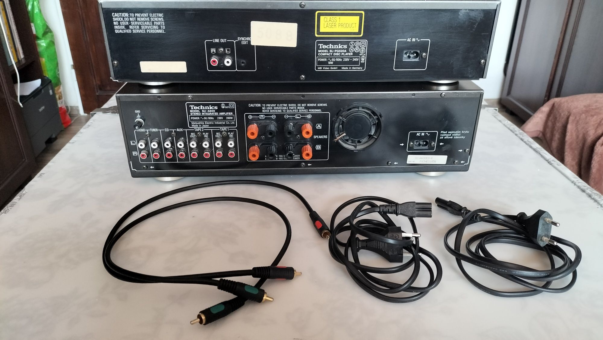 Technics zestaw wzmacniacz,CD i pilot.