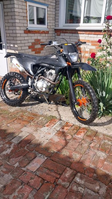 Продам мотоцикл кови старт 250 очень срочно бо уезжаю за границу