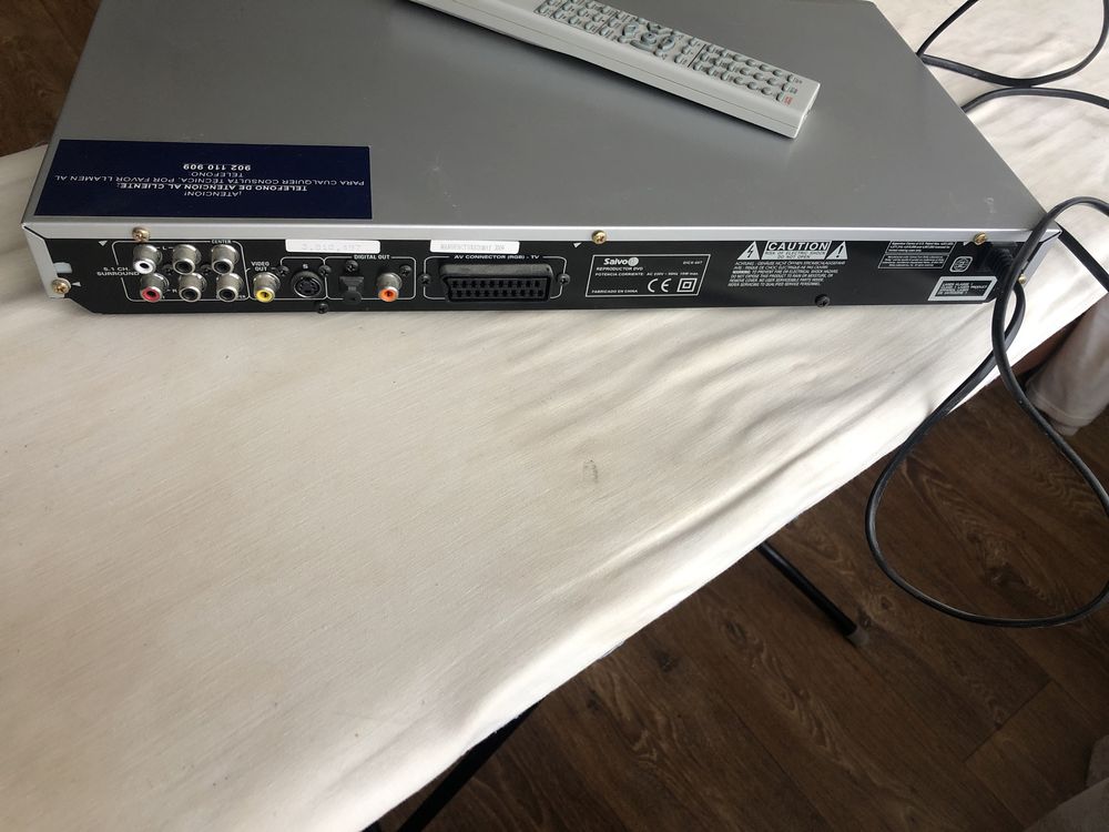 Saivo DVD/compact disc player