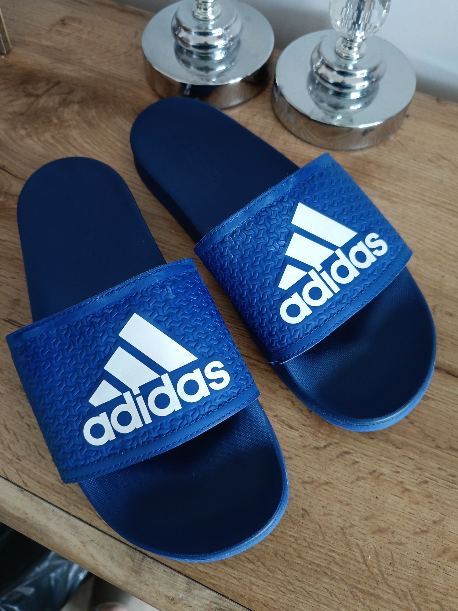 Klapki adidas adilette niebieskie 42